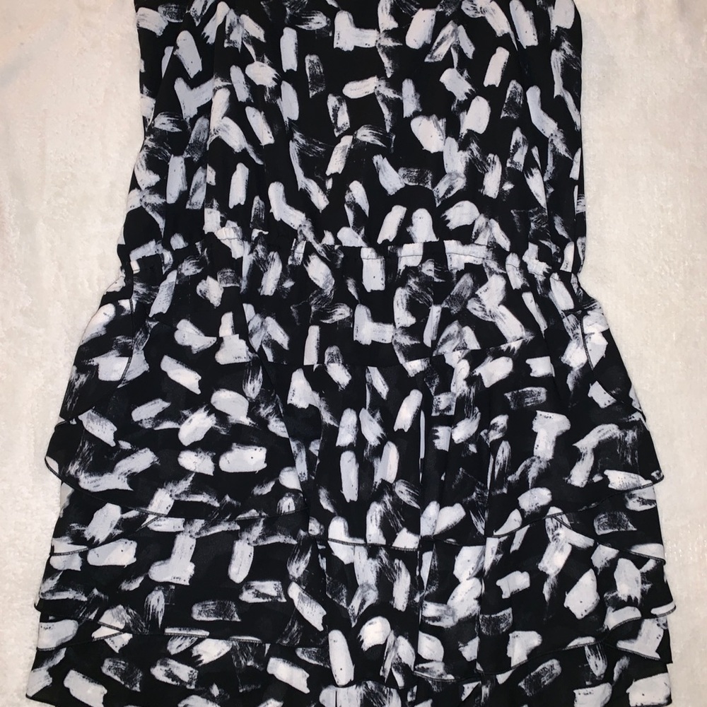 Banana Republic Print Ruffle Dress - Picture 5 of 5